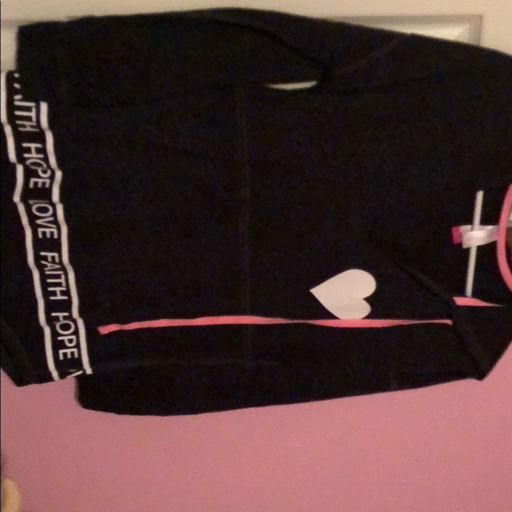 No boundaries light sweater